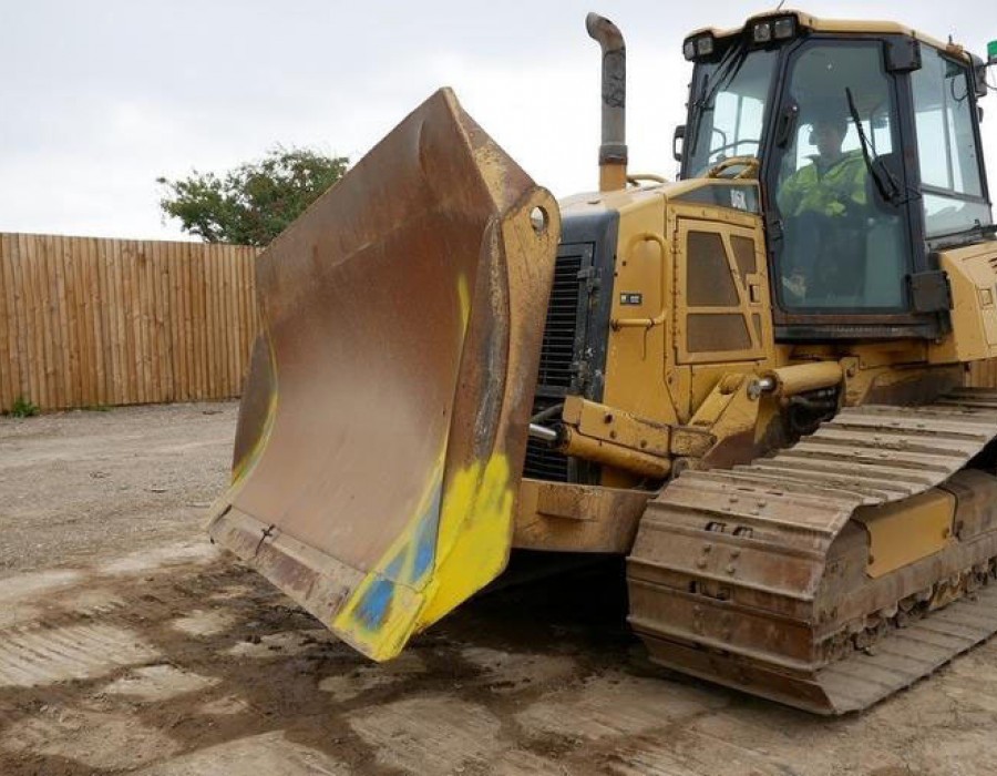 Бульдозер Caterpillar D6