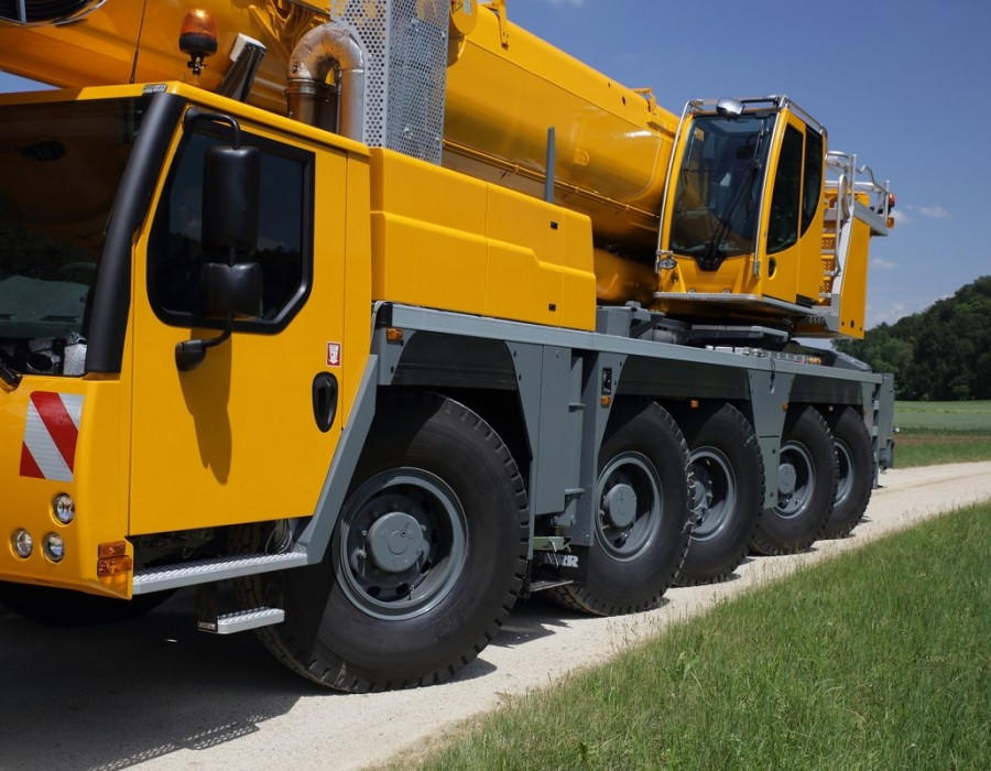 Автокран 160 тонн, стрела 62 м «LIEBHERR»