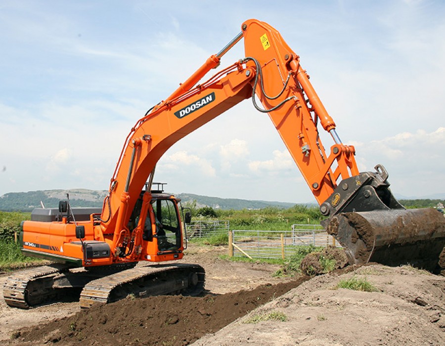 Гусеничный экскаватор Doosan DX 300LCA