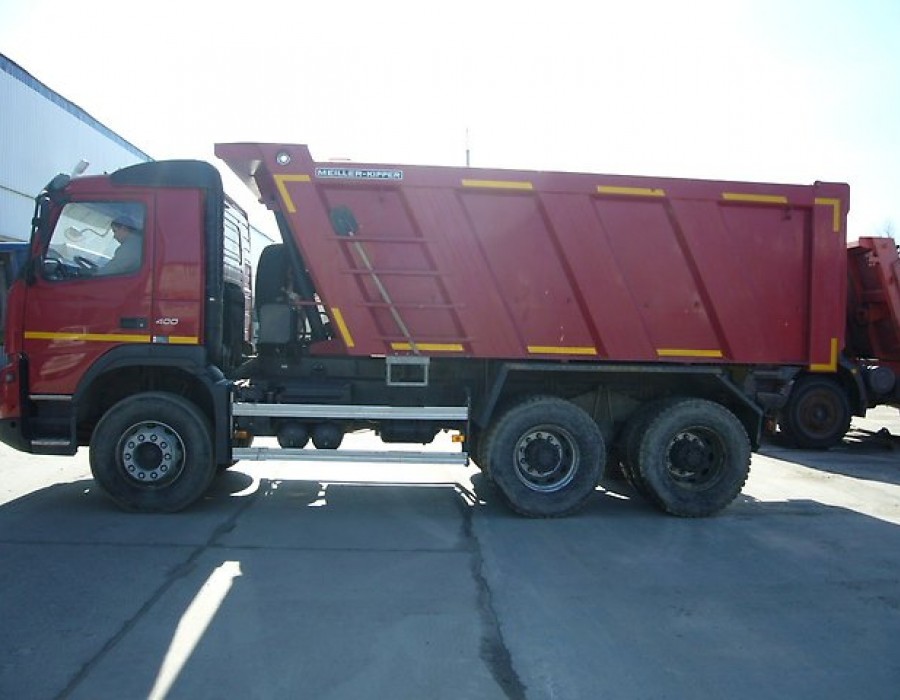 Самосвал VOLVO FMX 6X4