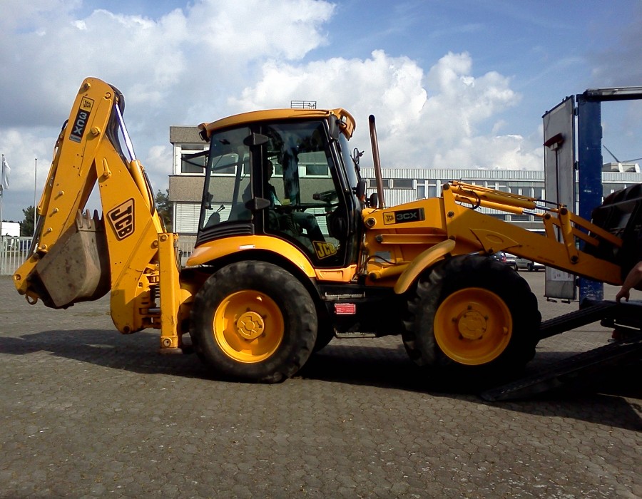Экскаватор-погрузчик JCB 3CX Super
