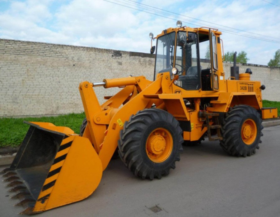 Фронтальный погрузчик АМКОДОР-342В