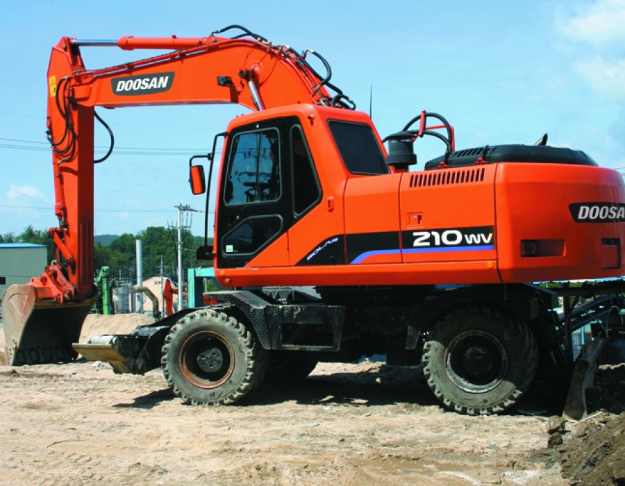 Колесный экскаватор Doosan Solar 210W-V