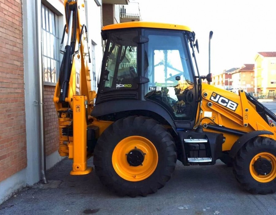 Экскаватор-погрузчик JCB 3CX ECO
