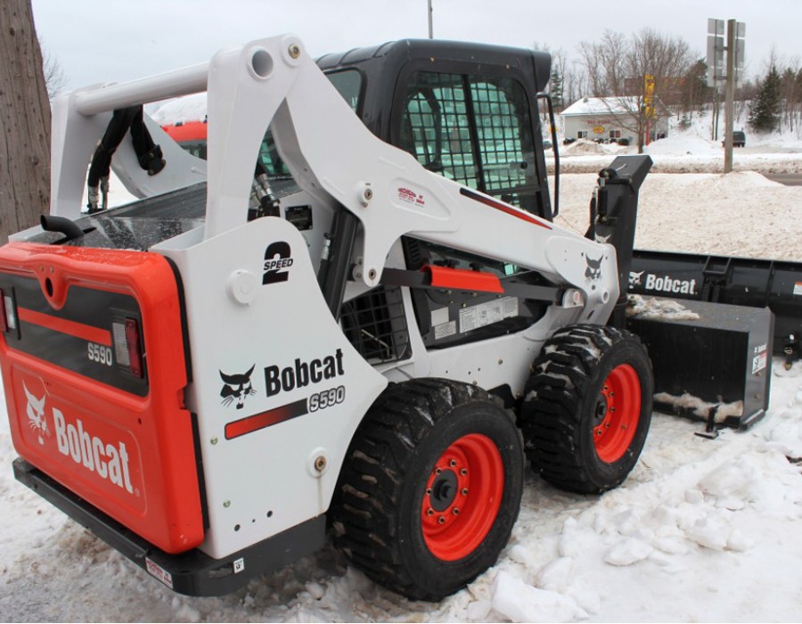 Мини-погрузчик Bobcat S590