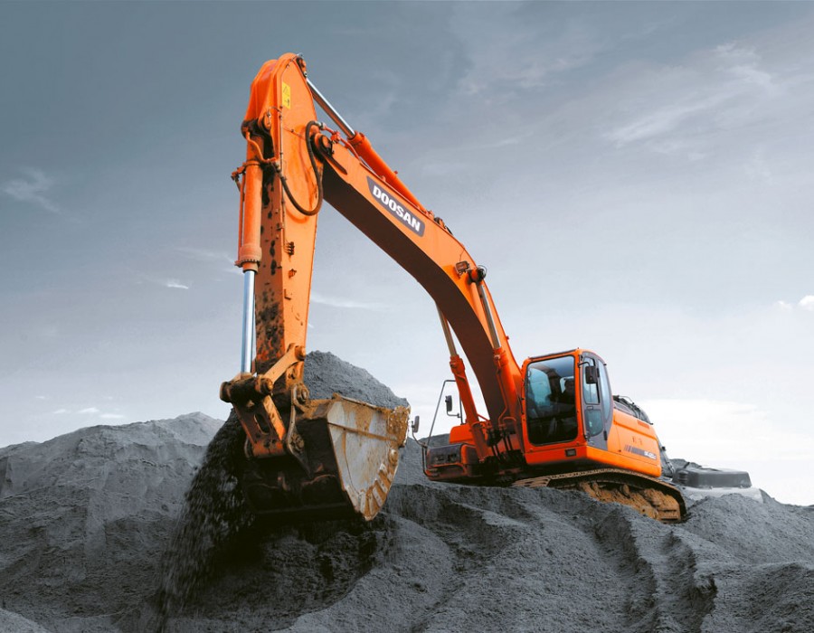 Гусеничный экскаватор Doosan DX480LC