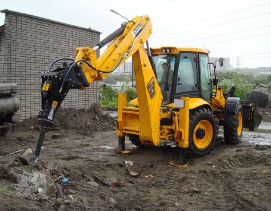 Экскаватор-погрузчик JCB 4CX + Гидромолот