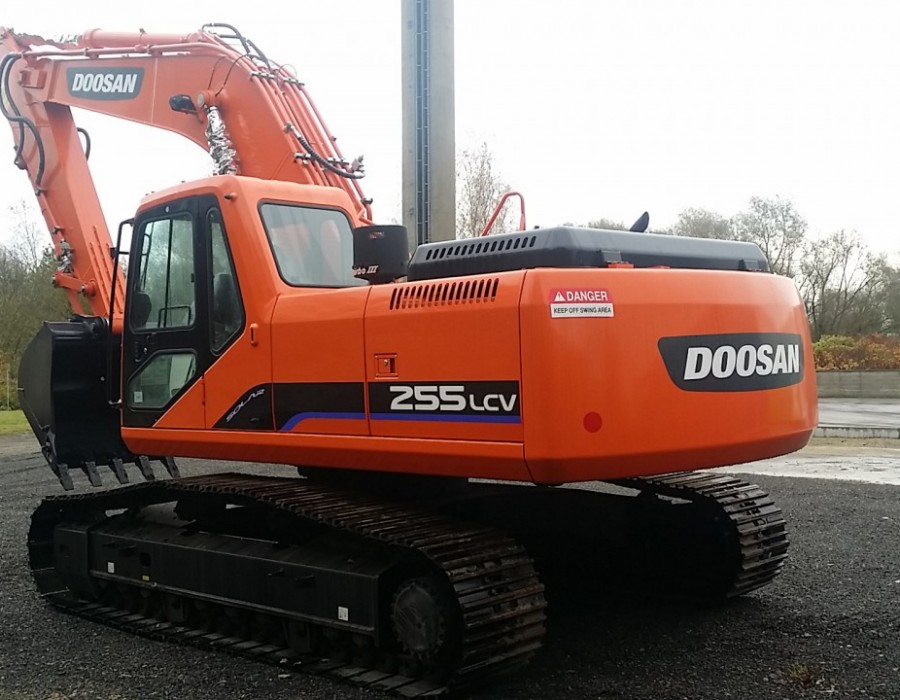 Гусеничный  экскаватор Doosan DX 255LC