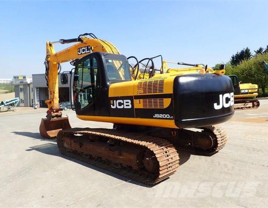 Гусеничный экскаватор JCB JS200
