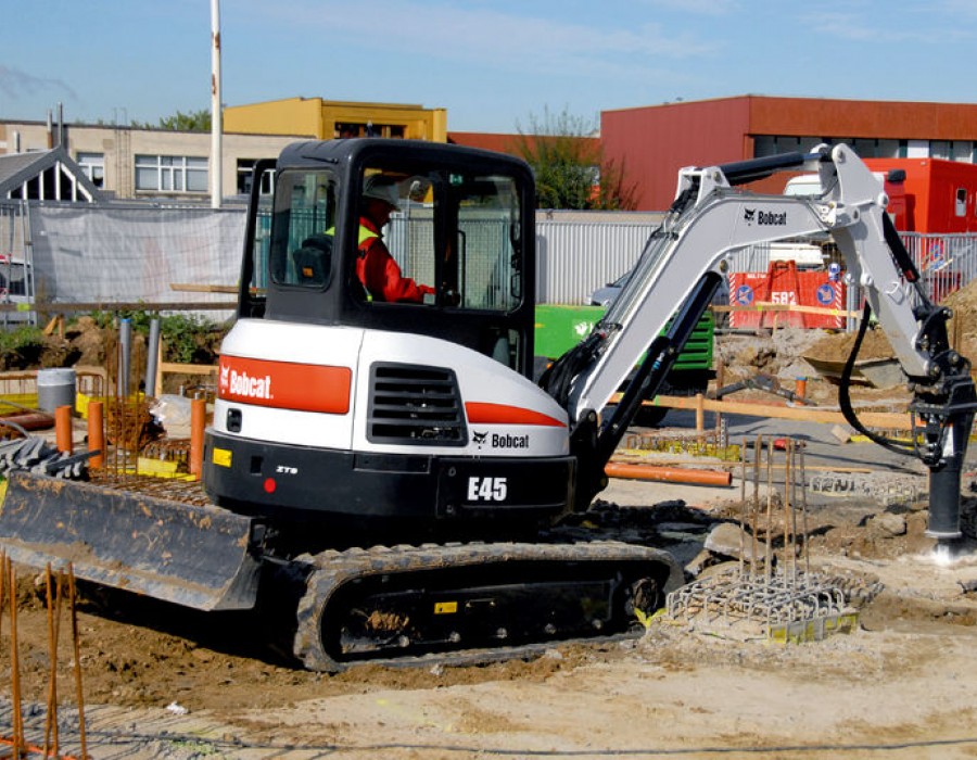 Мини-экскаватор Bobcat E45