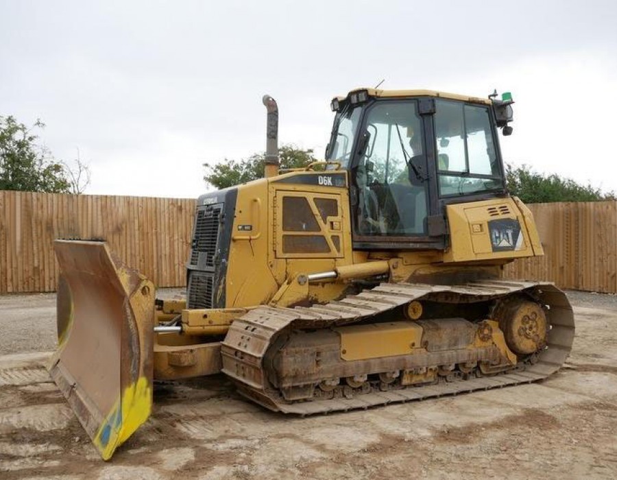 Бульдозер Caterpillar D6