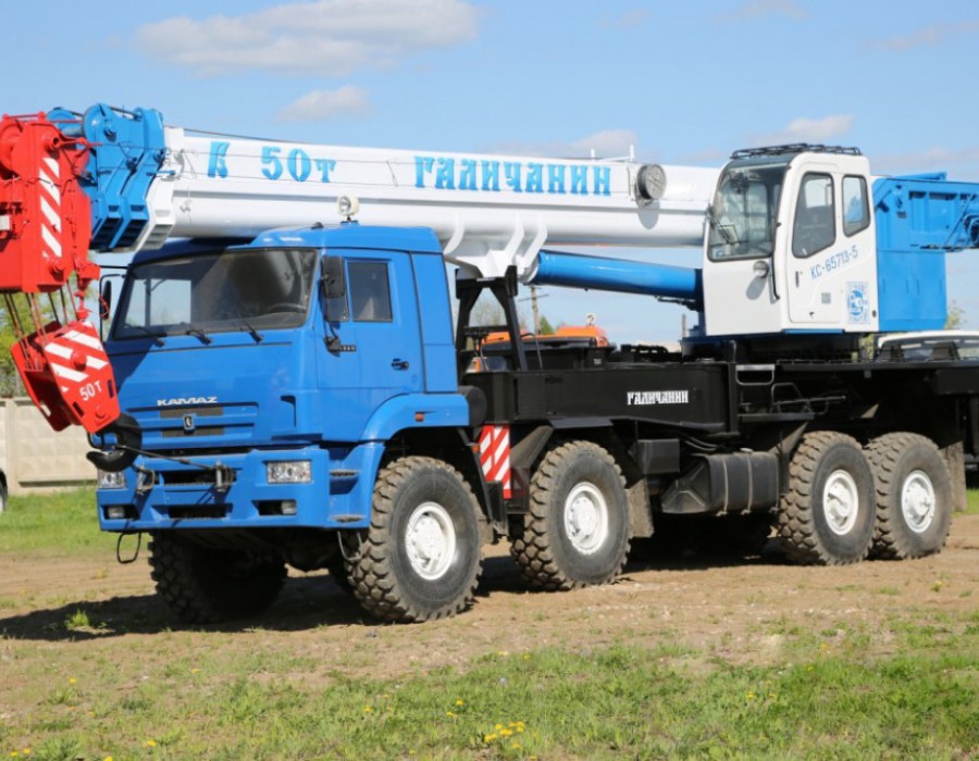 Автокран 60 тонн, стрела 42 м «Галичанин»