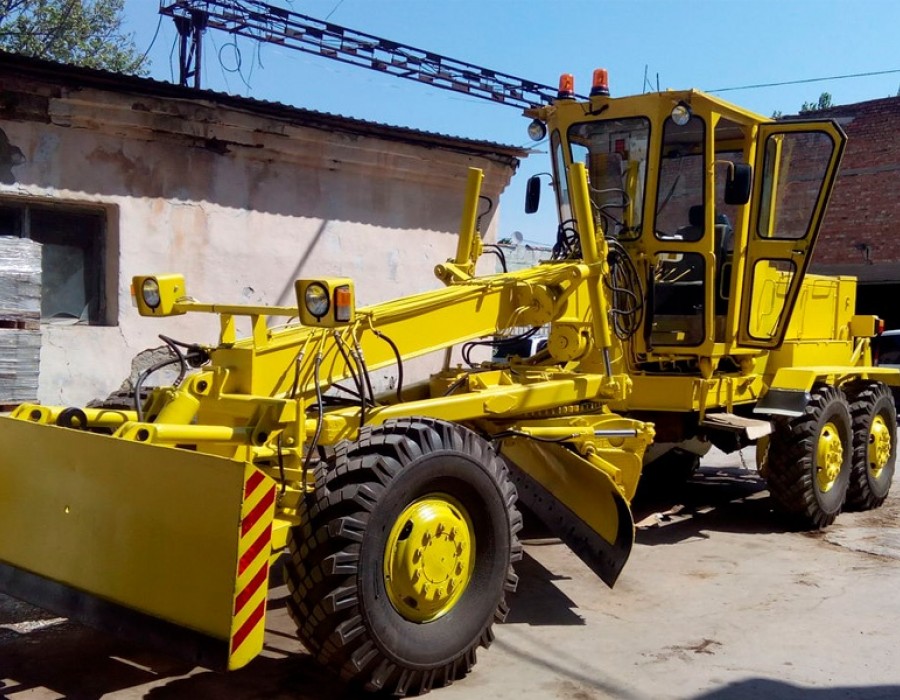 Автогрейдер ДЗ 143