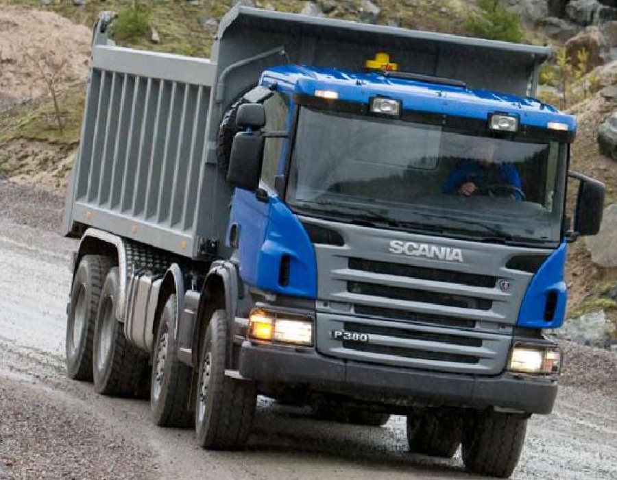 Самосвал Scania P380