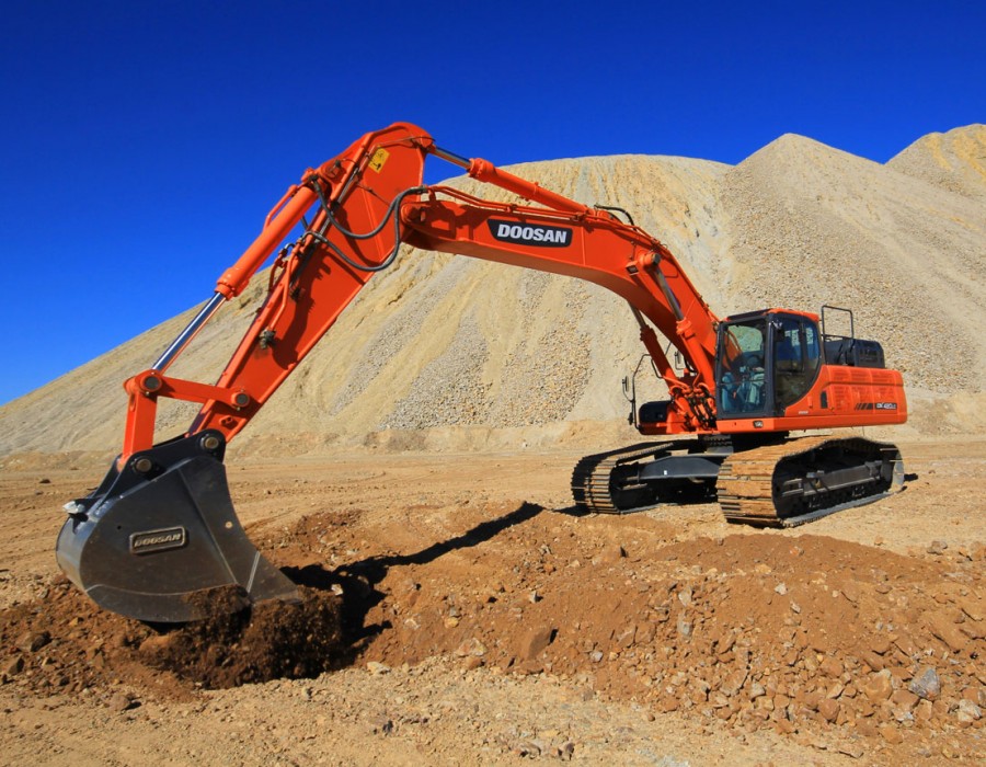 Гусеничный экскаватор Doosan DX 300