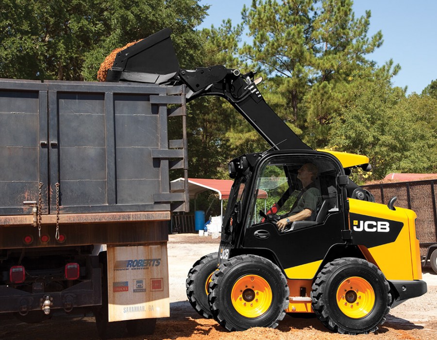 Мини-погрузчик JCB 175
