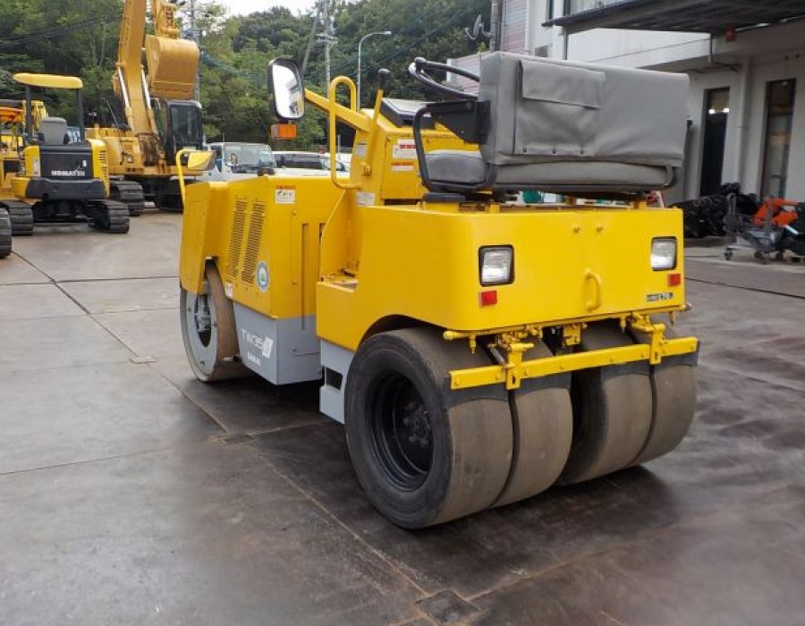 Каток комбинированный SAKAI TW-350