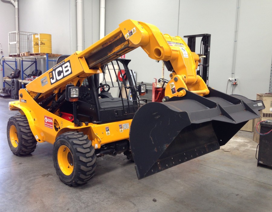 Телескопический погрузчик JCB 520-40