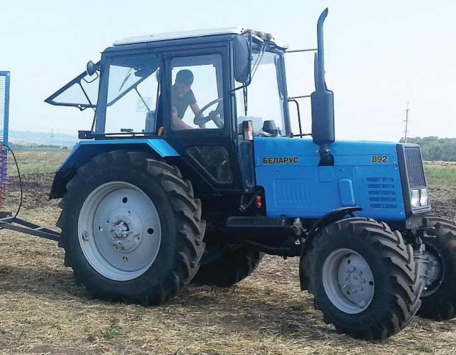 Трактор Беларус МТЗ 892