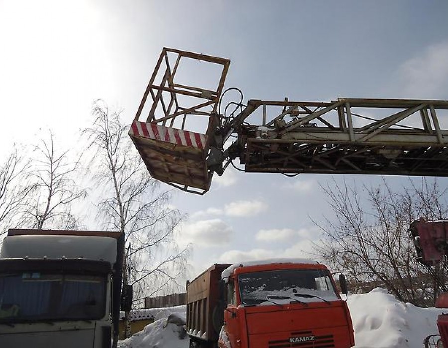 Автовышка АЛ-30 (Вездеход)
