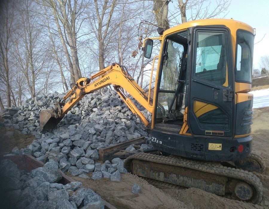 Мини-экскаватор HYUNDAI R16-9