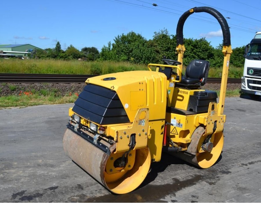 Тандемный вибрационный каток Ammann AV 40-2 3.9 тонны