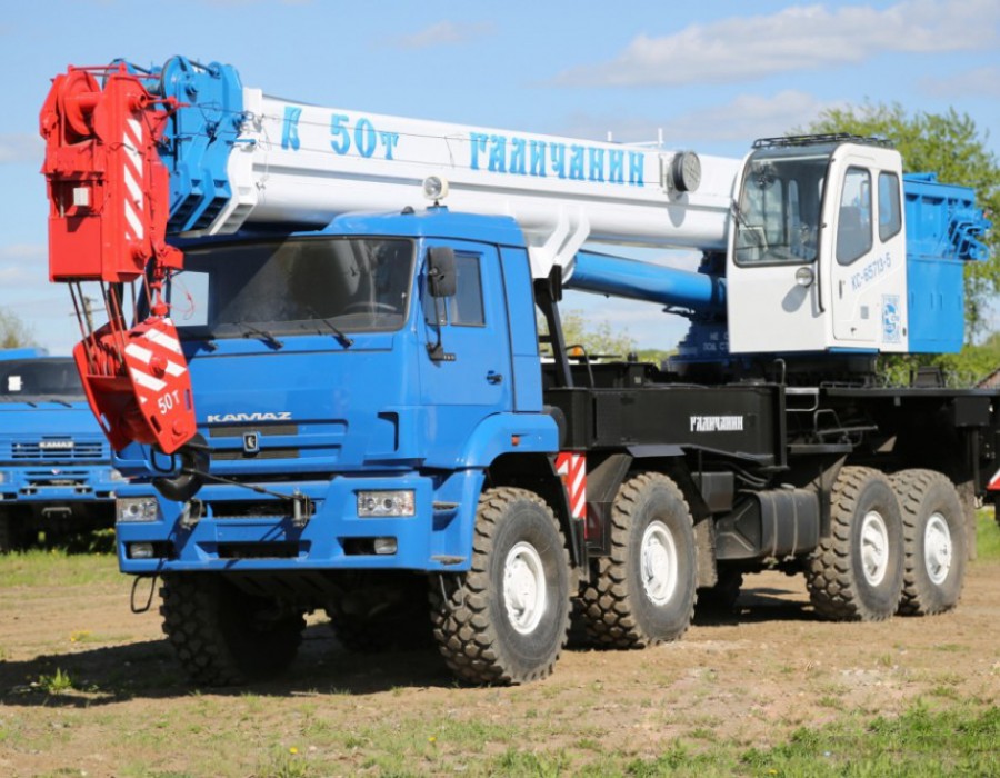 Автокран 60 тонн, стрела 42 м «Галичанин»