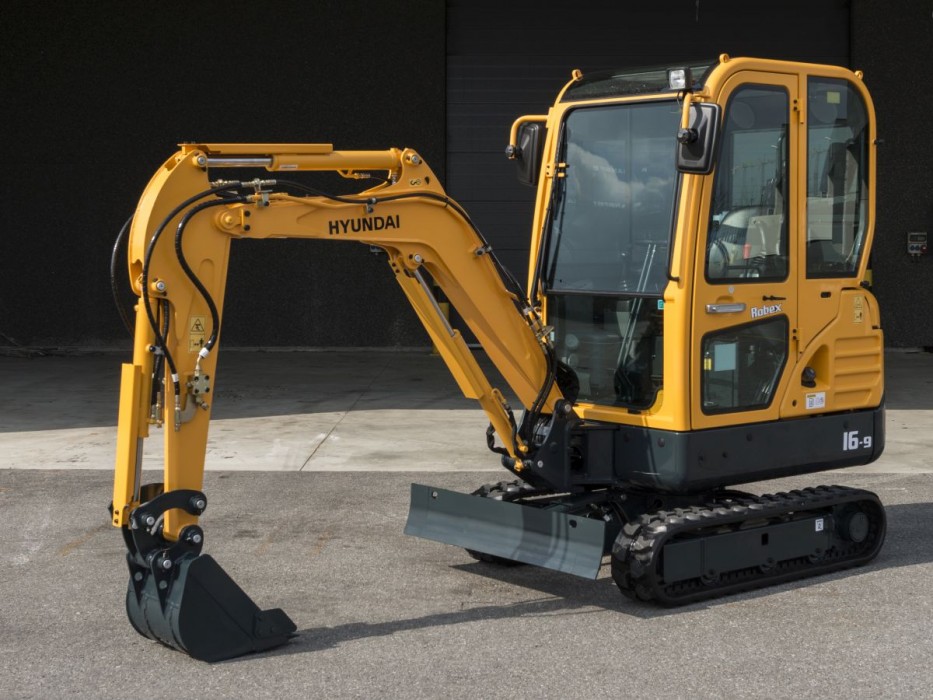 Мини-экскаватор HYUNDAI R16-9