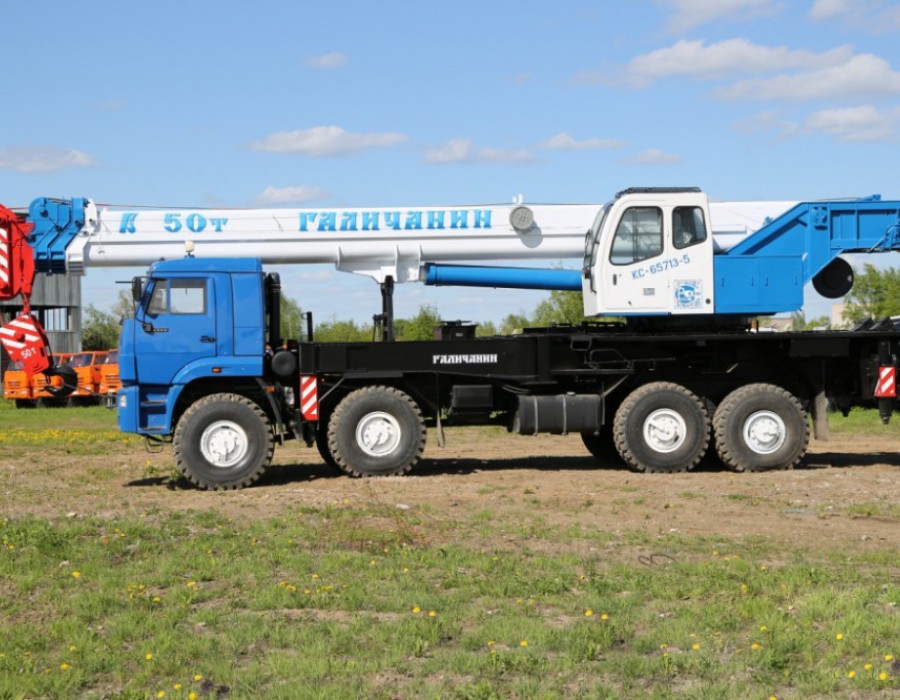 Автокран 60 тонн, стрела 42 м «Галичанин»