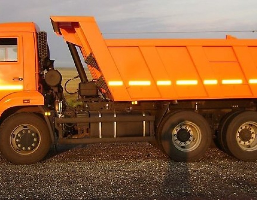 Самосвал Камаз 65115