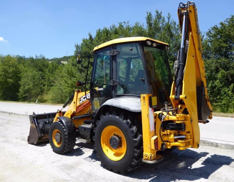 Экскаватор-погрузчик JCB 3CX ECO