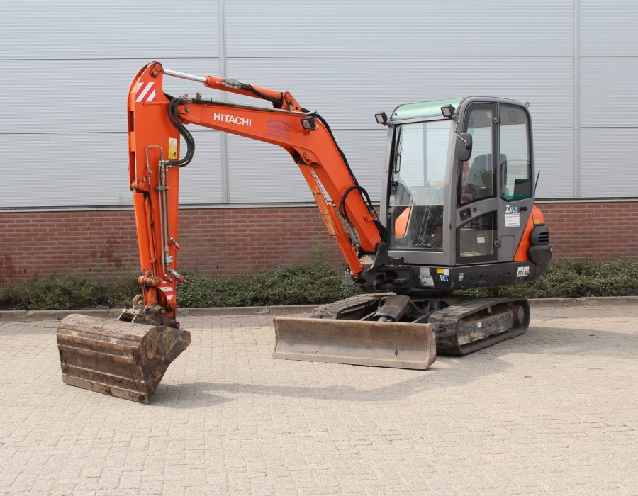 Мини-экскаватор Hitachi ZX35U-2