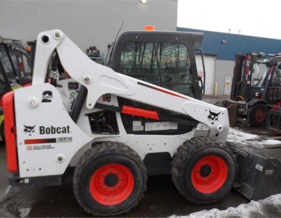Мини-погрузчик Bobcat S590