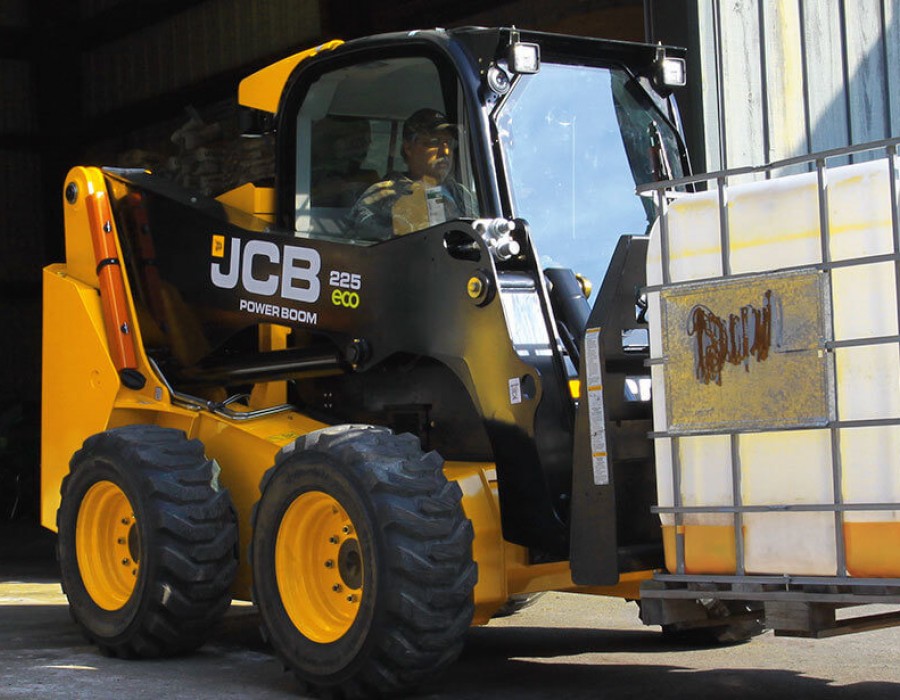 Мини-погрузчик JCB 225