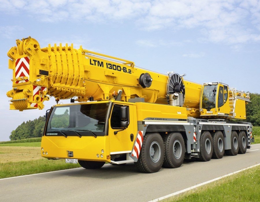 Автокран 300 тонн, стрела 60 м «LIEBHERR»